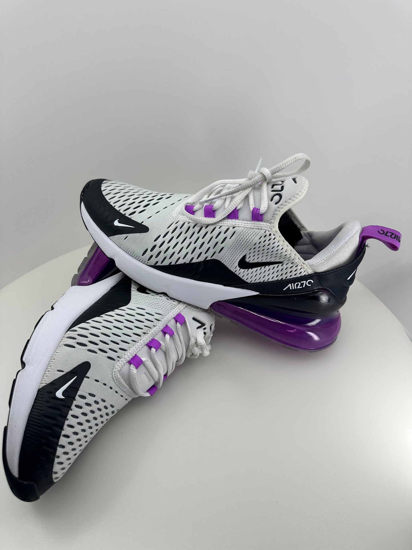 Nike Air Max 270 'White Fuchsia Dream' Size: Women's 9