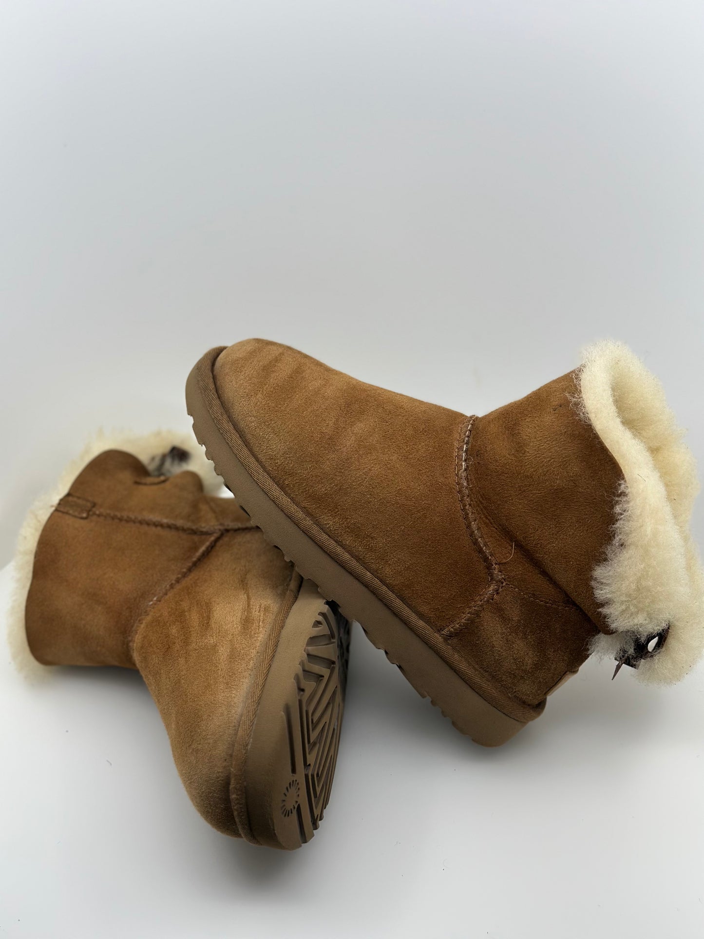 UGG Mini Bailey Bow II Boot Women's Size 6