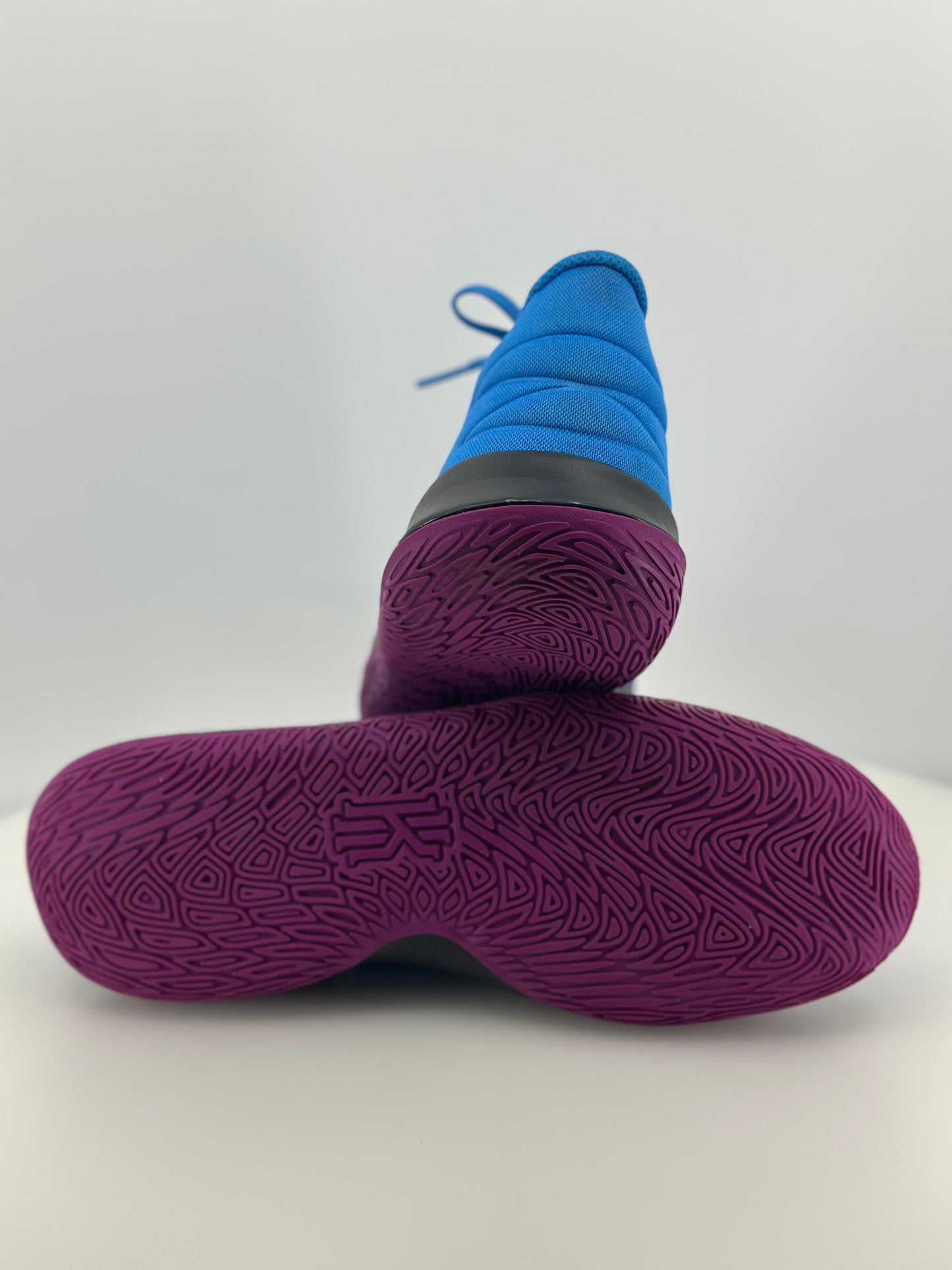 Kyrie Flytrap 5 Grade School 'Light Photo Blue Red Plum Size: 6.5Y